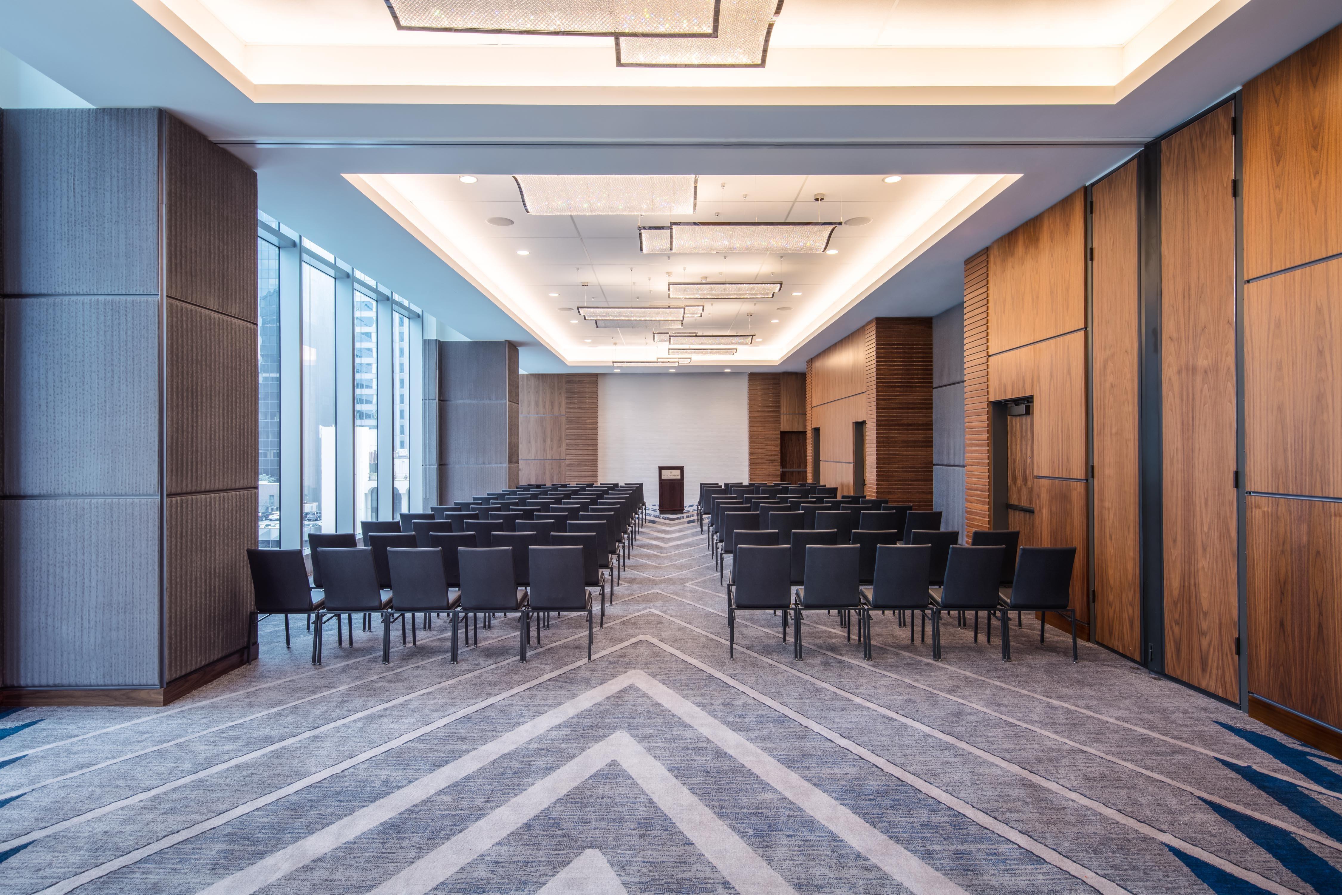 Hotel Intercontinental - Angeles Downtown By Ihg